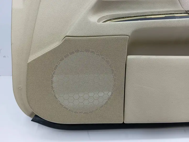 Lexus IS 220D-250-350 (2005 - 2010) 6771553030 Обшивка передней двери — фото 4