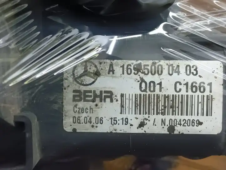 Mercedes-Benz B-class W245 (2005 - 2008) A1695000403 Радиатор охлаждающей жидкости двигателя — фото 3