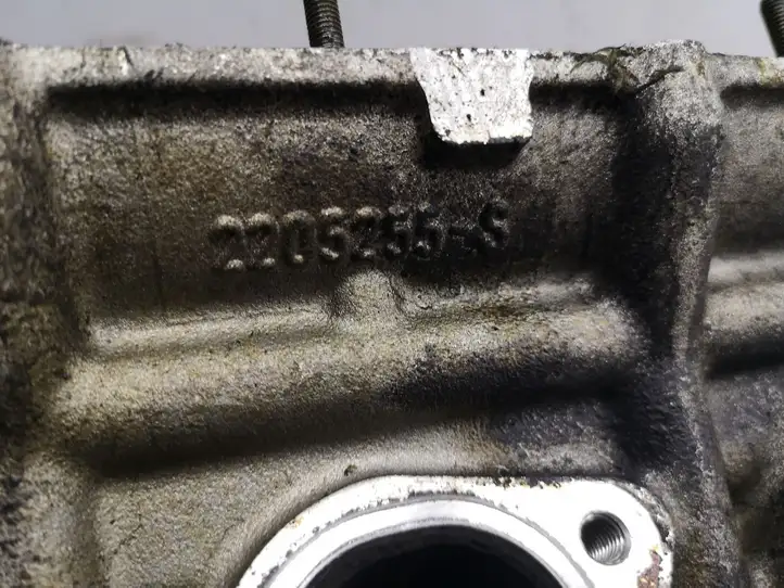 Maserati Quattroporte (2003 - 2008) 2205255 Головка блока цилиндров — фото 4