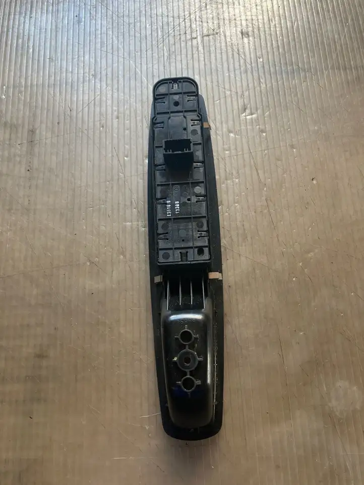 Renault Scenic III - Grand scenic III (2009 - 2016) 809610016R Блок кнопок стеклоподъемников — фото 2