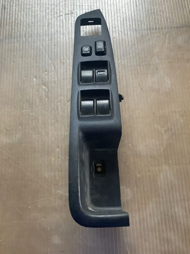 Citroen C-Crosser (2007 - 2013) 8608A147 Блок кнопок стеклоподъемников — фото 1