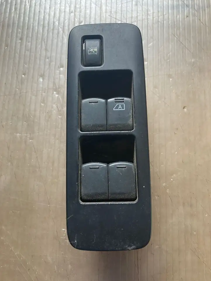 Nissan Qashqai (2006 - 2010) 25401JD00A Кнопка стеклоподъемников — фото 1