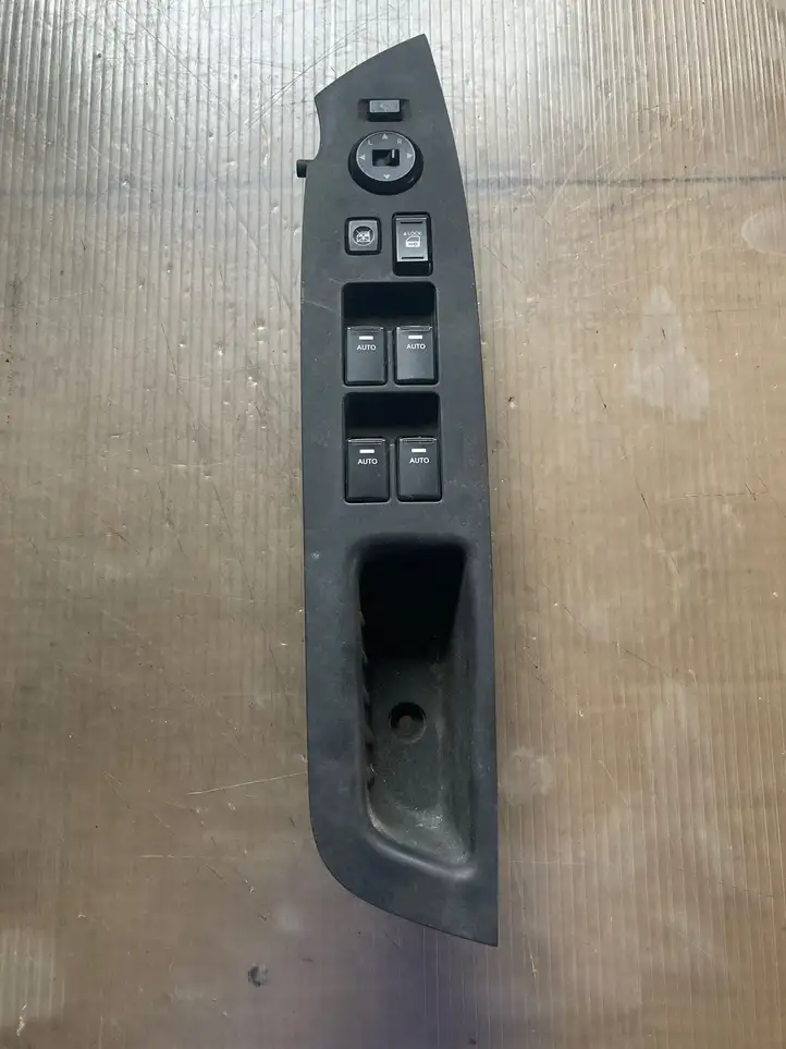 Kia Sorento (2009 - 2014) 299101875 Кнопка стеклоподъемников — фото 1