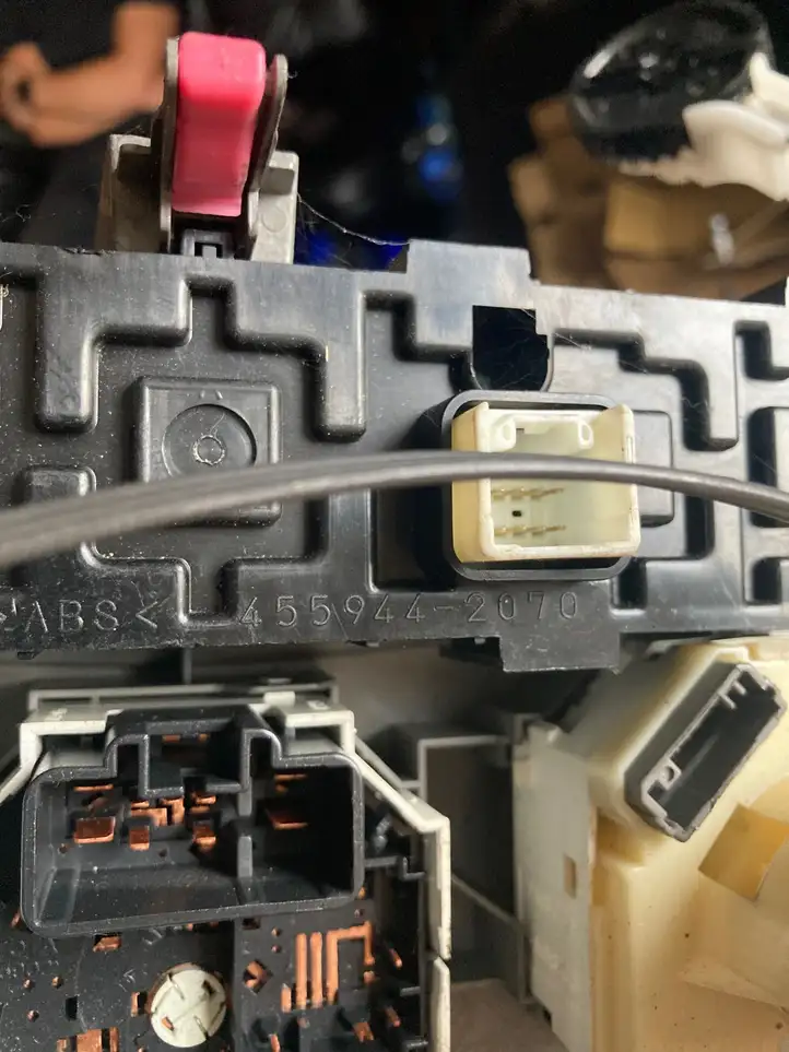 Toyota RAV 4 (XA30) (2006 - 2016) 4554202010 Блок управления климат-контролем — фото 3