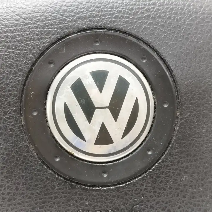 Volkswagen Golf Plus (2004 - 2008) 1K0880201P Подушка безопасности руля — фото 2