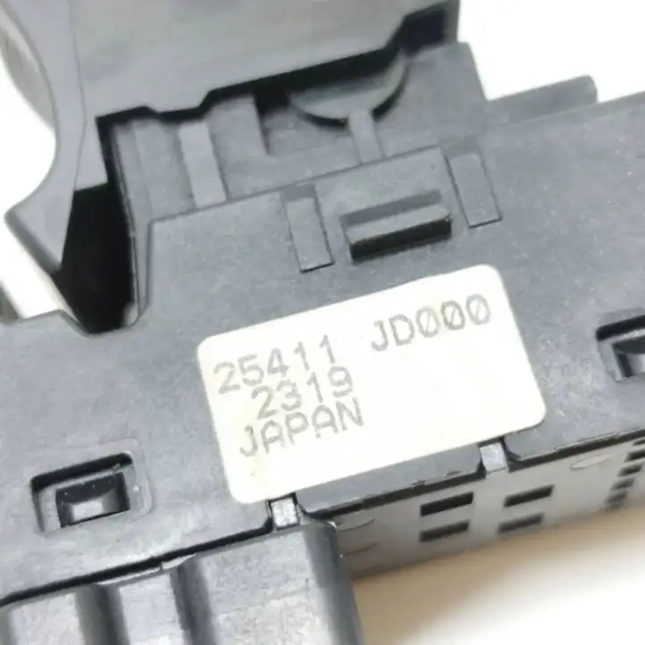 Nissan Qashqai (2006 - 2010) 254111D000 Блок кнопок стеклоподъемников — фото 5