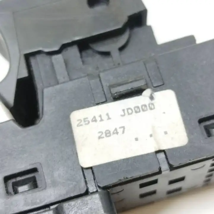 Nissan Qashqai (2006 - 2010) 25411JD000 Блок кнопок стеклоподъемников — фото 5
