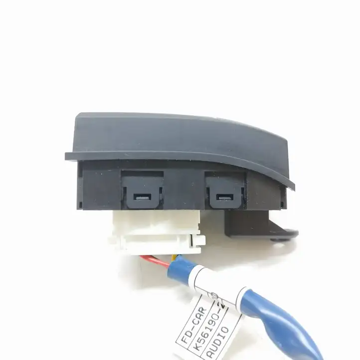 Hyundai i30 (2007 - 2012) 200003371 Кнопки на рулевом колесе — фото 2
