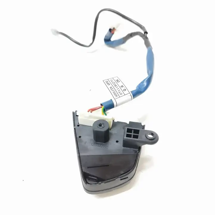 Hyundai i30 (2007 - 2012) 200003371 Кнопки на рулевом колесе — фото 5