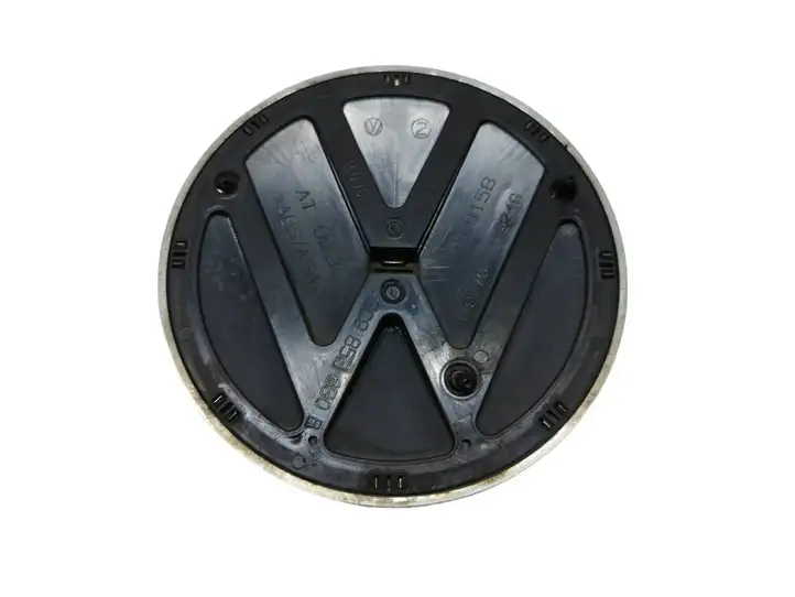 Volkswagen PASSAT B6 (2005 - 2010) 2K0853630B Эмблема производителя — фото 5