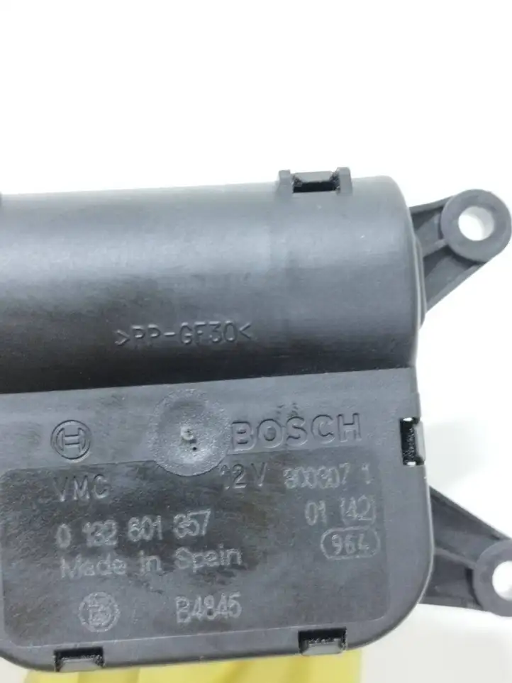 Skoda Roomster (5J) (2006 - 2010) 0132801357 Двигатель задвижки потока воздуха — фото 6