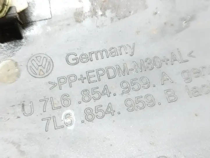 Volkswagen Touareg I (2002 - 2010) 7L6854959B Молдинг крыла — фото 6