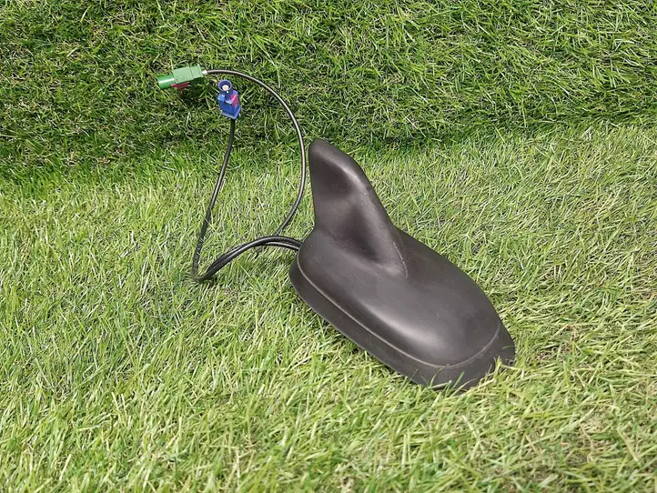 Volkswagen Touareg II (2010 - 2018) 3C0035507AB GPS антенна — фото 1