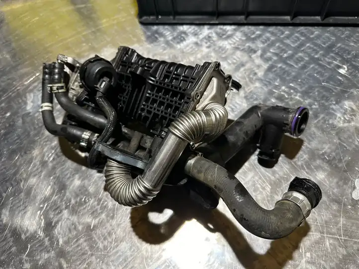 Peugeot 308 (2013 - 2021) 9813050280 Охладитель клапана EGR — фото 4