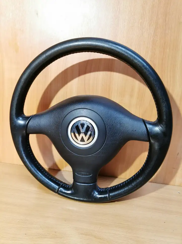 Volkswagen Golf IV (1998 - 2005) Руль — фото 1