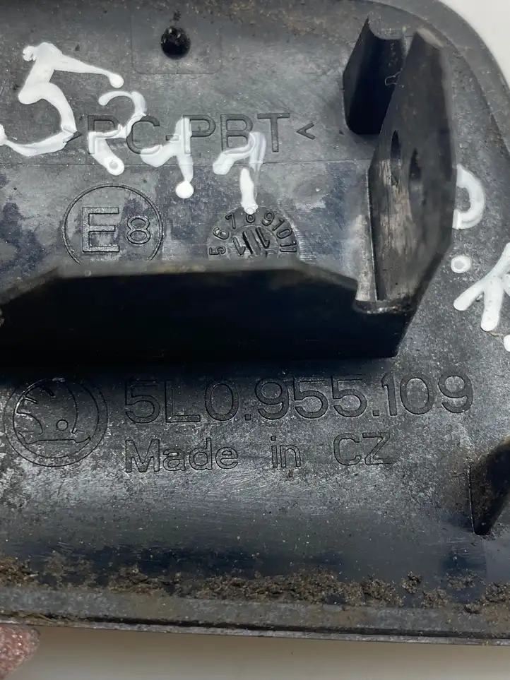 Skoda Yeti (5L) (2009 - 2012) 5L0955109 Крышка омывателя фар — фото 4
