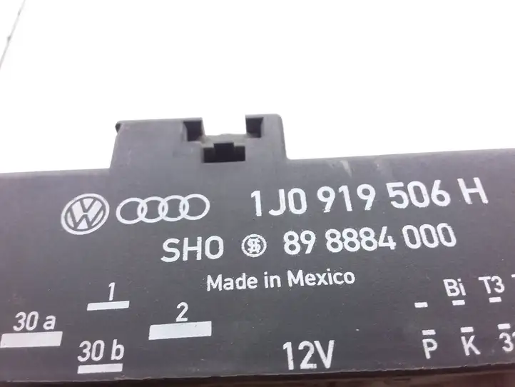 Volkswagen New Beetle (1997 - 2005) 1J0919506H Реле вентилятора охлаждения — фото 4