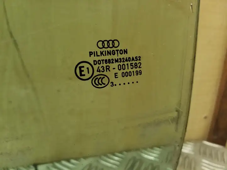 Audi A3/S3 8P (2003 - 2005) Стекло передней двери — фото 2