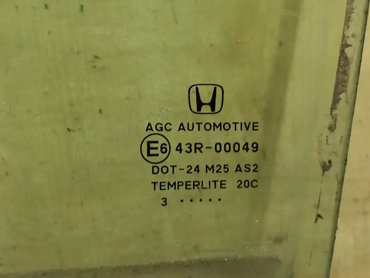 Honda CR-V (2012 - 2016) Стекло задней двери — фото 2