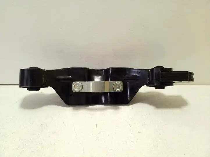 Subaru Impreza VI (2023 - ) Кронштейн заднего редуктора — фото 2