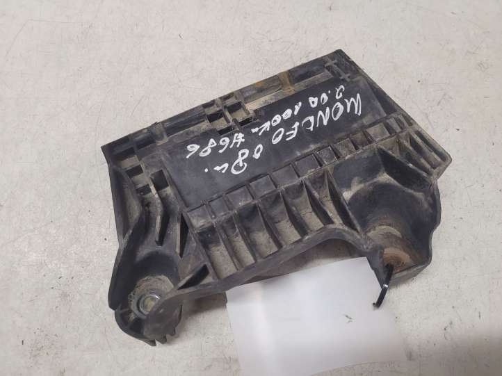 6G9110663A Ford Mondeo MK IV Kita variklio skyriaus detalė