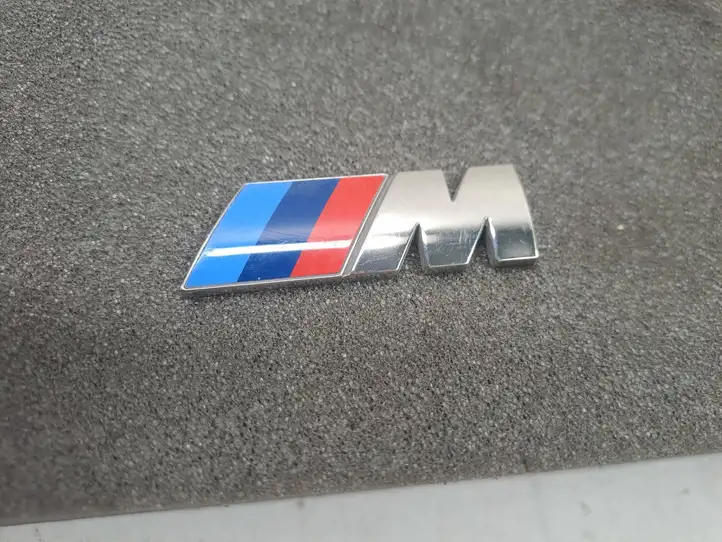 BMW X7 G07 (2018 - ) 8094237 Эмблема модели — фото 2