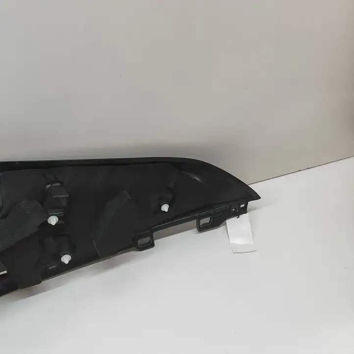 Tesla Model Y (2019 - 2024) 172845300A Задняя боковая обшивка салона — фото 6