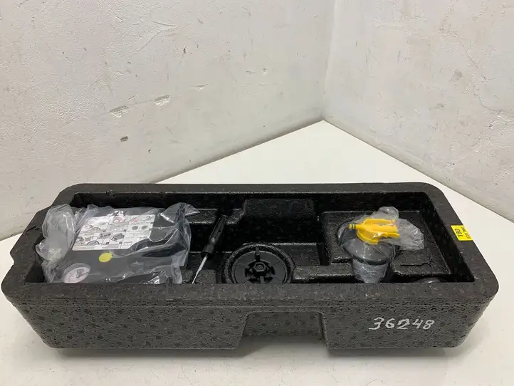 Kia Stonic (2017 - ) 09149H8800 Ящик для инструментов — фото 3