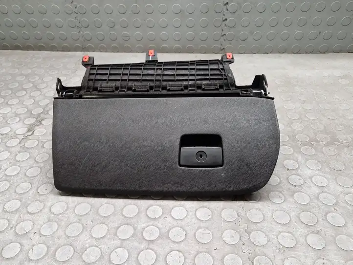 BMW X3 F25 (2010 - 2017) 9210486 Вещевой ящик — фото 1