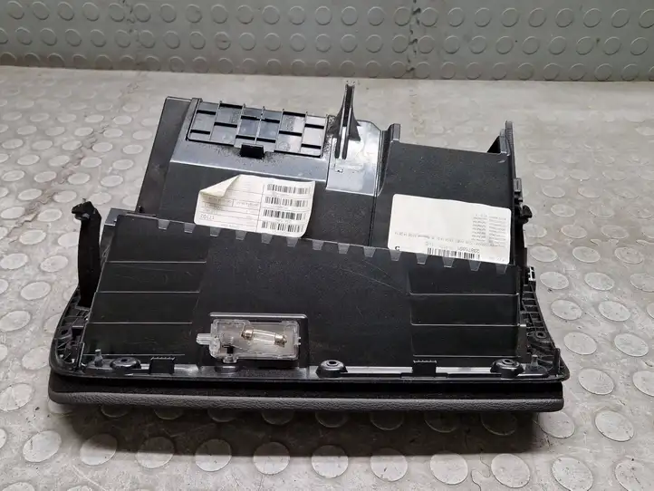 BMW X3 F25 (2010 - 2017) 9210486 Вещевой ящик — фото 3