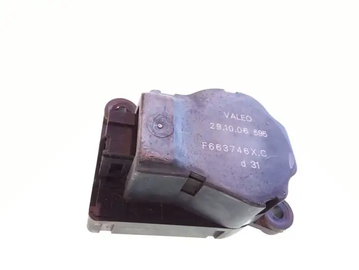 Renault Megane II (2002 - 2005) F663746XC Двигатель задвижки потока воздуха — фото 2