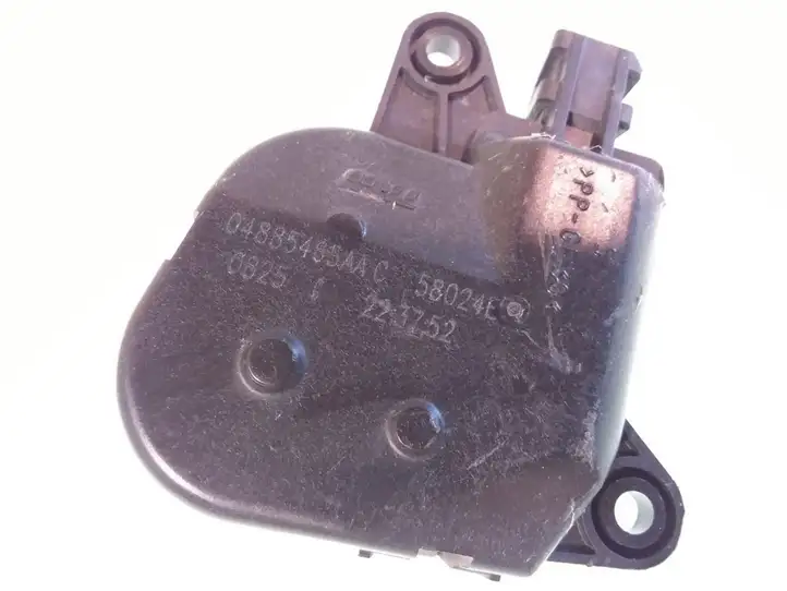 Chrysler Voyager (1996 - 2001) 04885465AAC Двигатель задвижки потока воздуха — фото 3