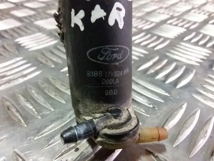 Ford Focus (1998 - 2004) 93BB17K624BA Насос омывателя стекла — фото 2