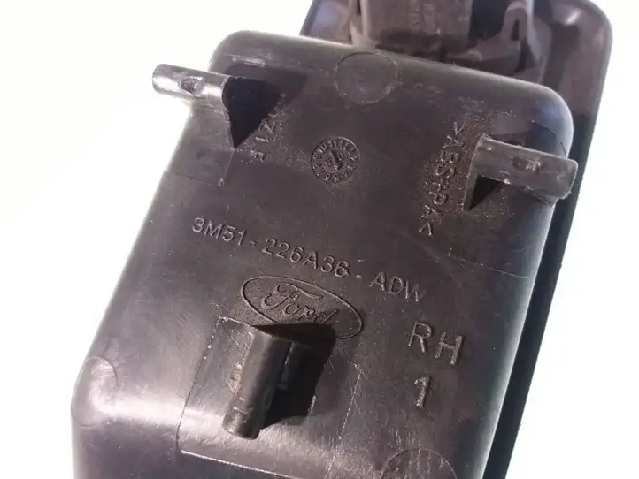 Ford Focus (1998 - 2004) 3M51226A36ADW Кнопка стеклоподъемников — фото 3