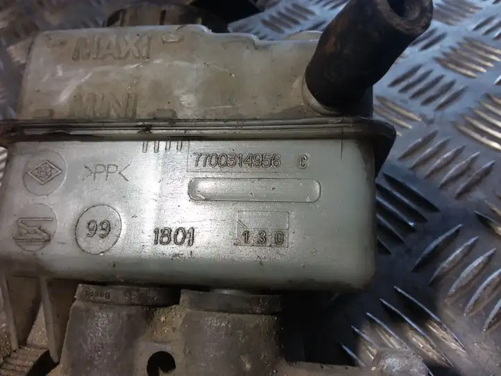 Renault Master II (1998 - 2003) 7700314956C Главный тормозной цилиндр — фото 2