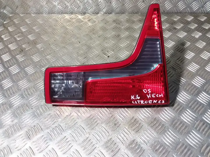 Citroen C5 (2004 - 2008) 89032711 Задний фонарь в крышке багажника — фото 1
