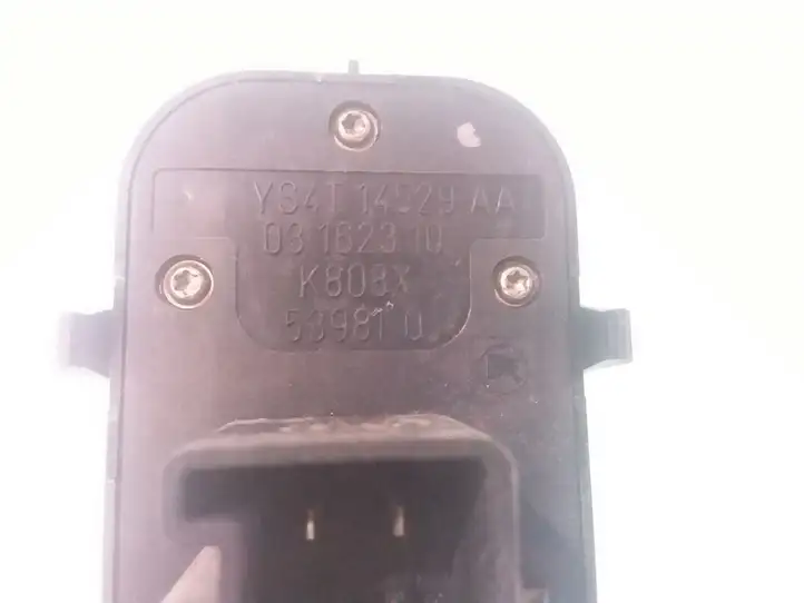 Ford Focus (1998 - 2004) YS4T14529AA Кнопка стеклоподъемников — фото 3
