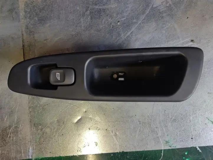 Volvo S40, V40 (2000 - 2004) 30638710 Кнопка стеклоподъемников — фото 1