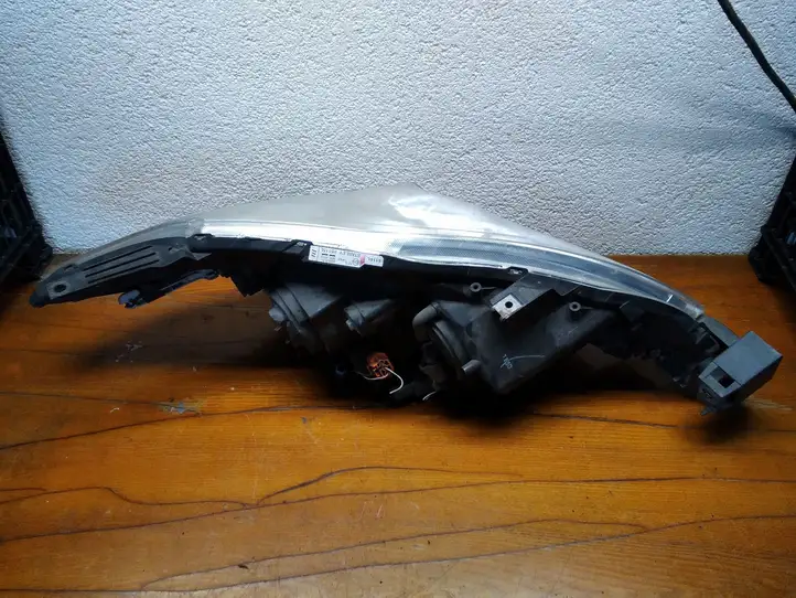 Mazda 5 (2005 - 2010) C23551040 Передняя фара — фото 3