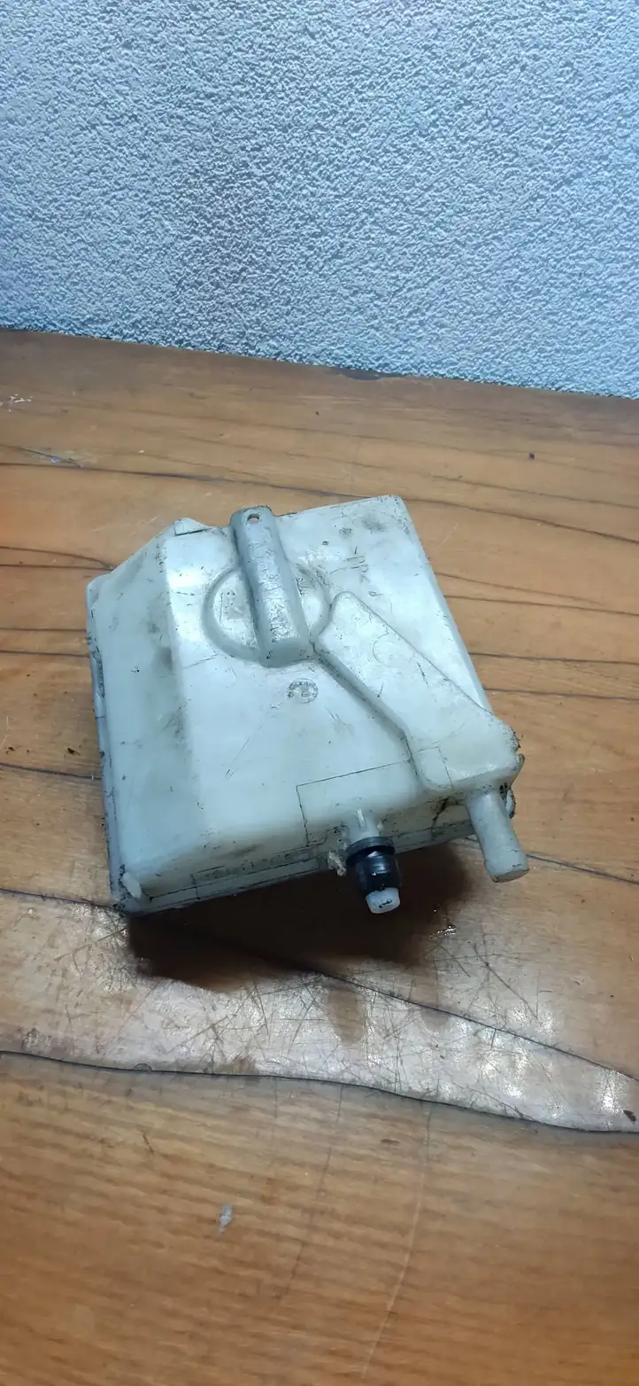 Citroen Xsara Picasso (1999 - 2012) 0204024818 Бачок тормозной жидкости — фото 4