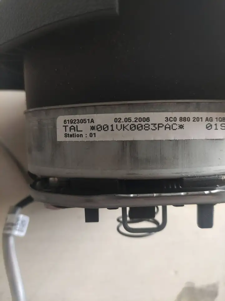 Volkswagen PASSAT B6 (2005 - 2010) 3C0880201AG Подушка безопасности руля — фото 2