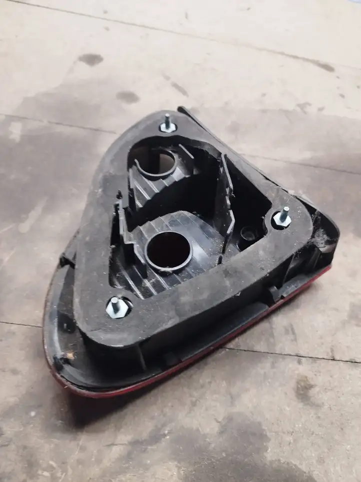 Seat Leon (1M) (1998 - 2006) 1M6945112 Задний фонарь в кузове — фото 3