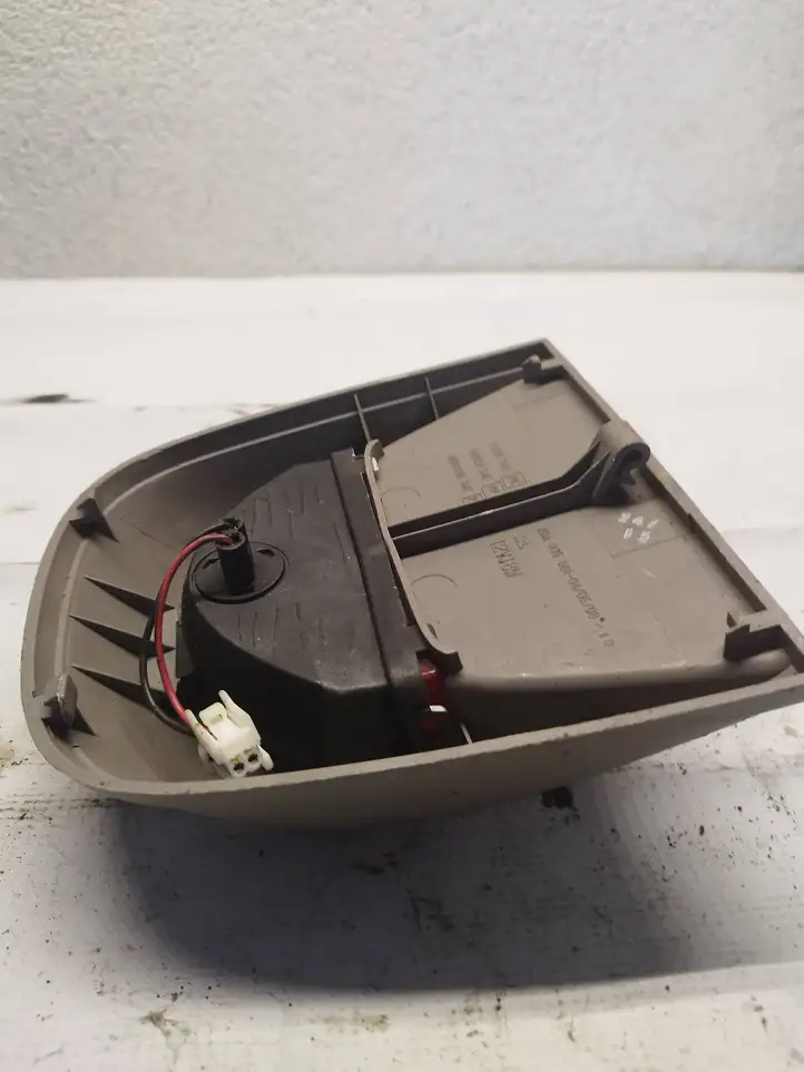 Nissan Altima (2004 - 2006) 2DA935981 Дополнительный стоп фонарь — фото 3
