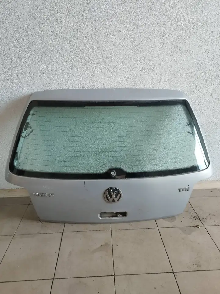 Volkswagen Golf IV (1998 - 2005) Крышка багажника — фото 3