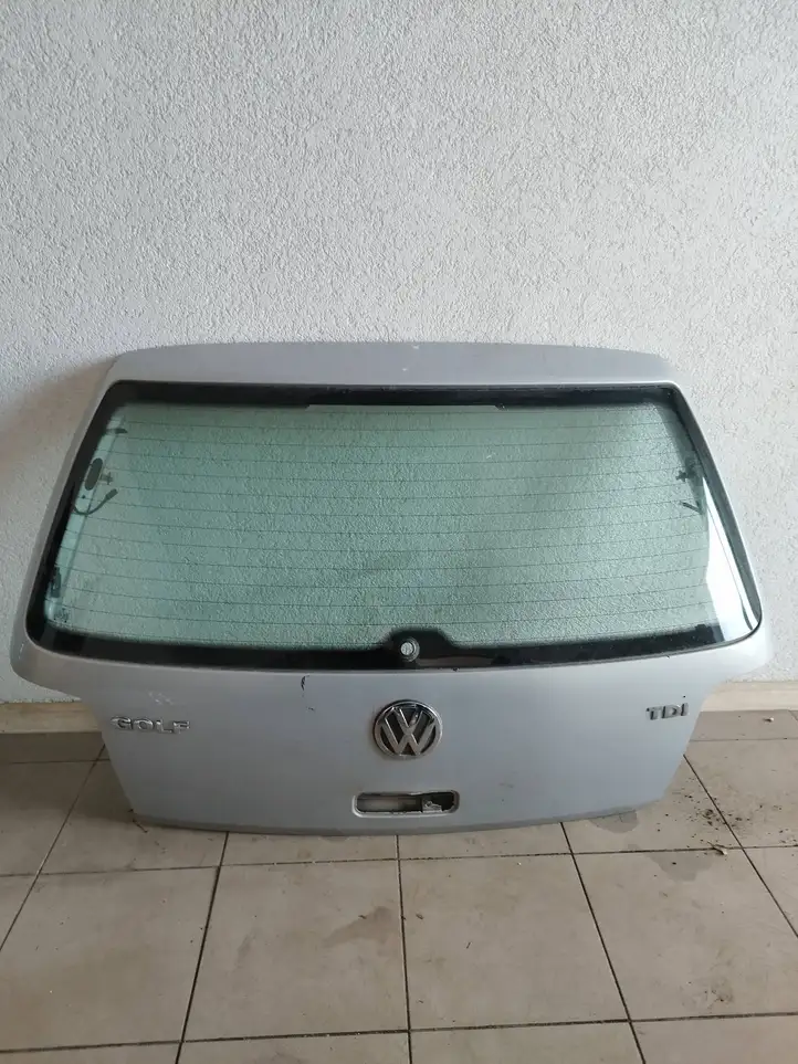 Volkswagen Golf IV (1998 - 2005) Крышка багажника — фото 4