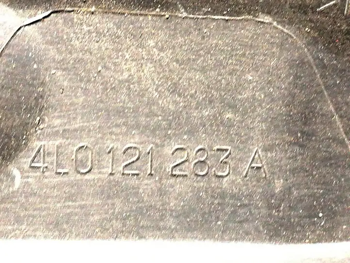 Audi Q7 4L (2005 - 2009) 4L0121283A Дефлектор воздуха — фото 2