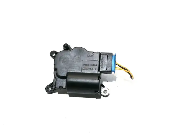 Volkswagen Touareg I (2002 - 2010) 52411483R01 Двигатель задвижки потока воздуха — фото 1