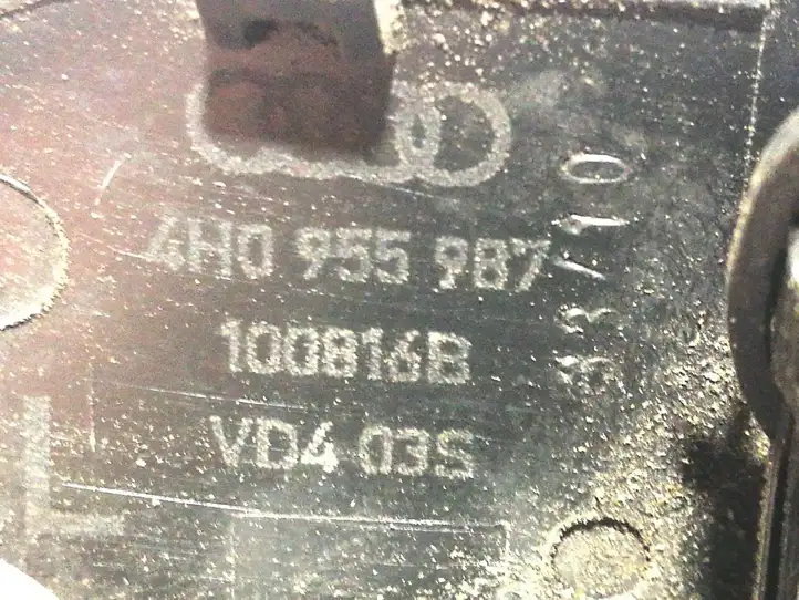 Audi A8 S8 D4 4H (2010 - 2014) 4H0955987 Форсунка омывателя лобового стекла — фото 2