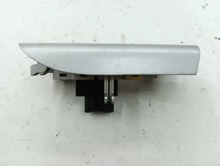 Hyundai Santa Fe (2005 - 2009) 3715201110 Блок кнопок стеклоподъемников — фото 5