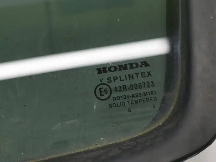 Honda CR-V (2004 - 2006) 43R006723 Форточка двери — фото 2